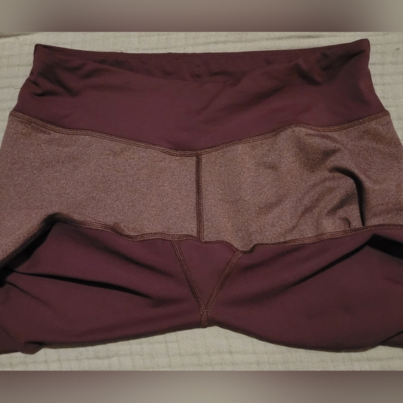 ​REI Co-op On The Trail Run Capri Tights - Plum Heather - Size Medium - Picture 5 of 12